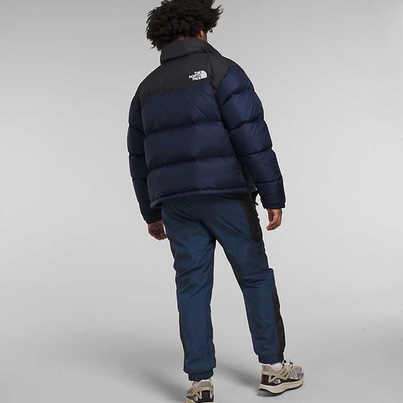 The North Face Men’s 1996 Retro Nuptse 700 Fill Goose Down Jacket - Picture 8 of 11